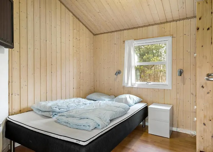 Semesterbostad Lovely In With Sauna