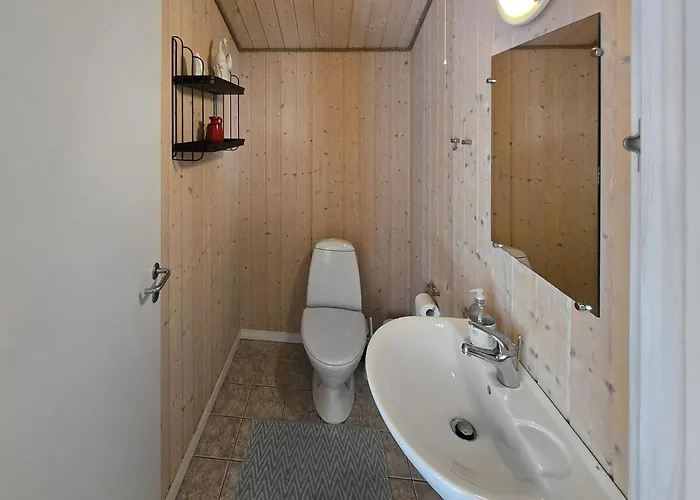 Lovely In With Sauna